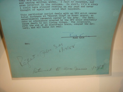 Documento estudioso firmado por MGM 1958 LA HABITACIÓN SECRETA Ruth Kyle San Marx - Imagen 5 de 6