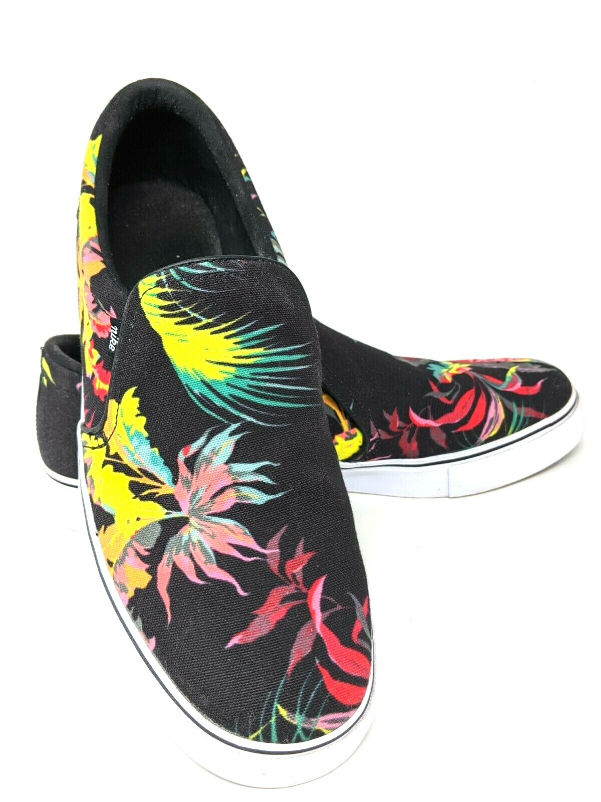 nike court royale slip ons