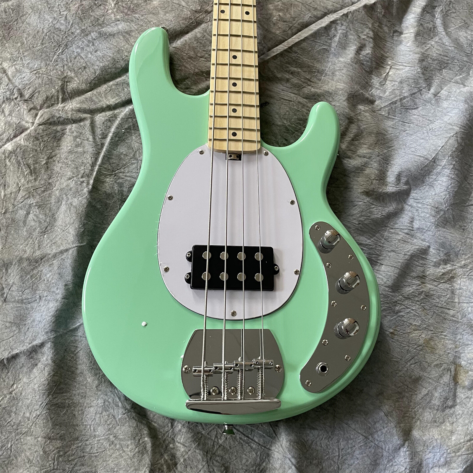 4 String Electric Bass Guitar Green Body Maple Fretboard Chrome Parts Fast Ship