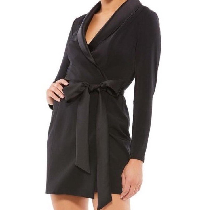NWT Ieena for Mac Duggal 12508 tuxedo tie waist wrap dress.  Size 6
