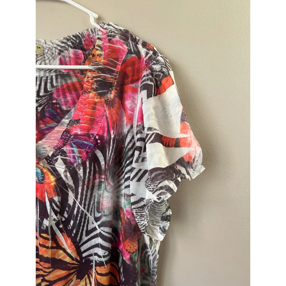 Top túnica para mujer Y2K One World estampado floral de cebra con mariposa 3X indie boho Foto 2 de 4