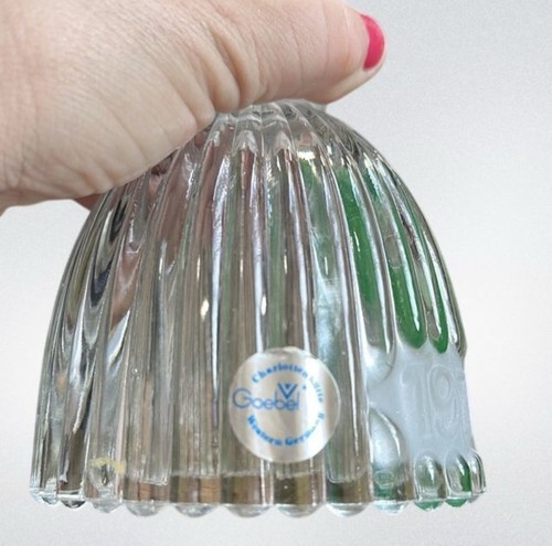 Campana de cristal transparente con mango figurativo de vidrio esmerilado Goebel Charlottenhutte 1978 de colección - Imagen 7 de 7