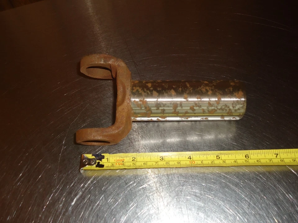 Chevrolet Chevy 1955-1964 eje de transmisión 16 líneas yugo deslizante Corvette Impala Bel Air Foto 2 de 4