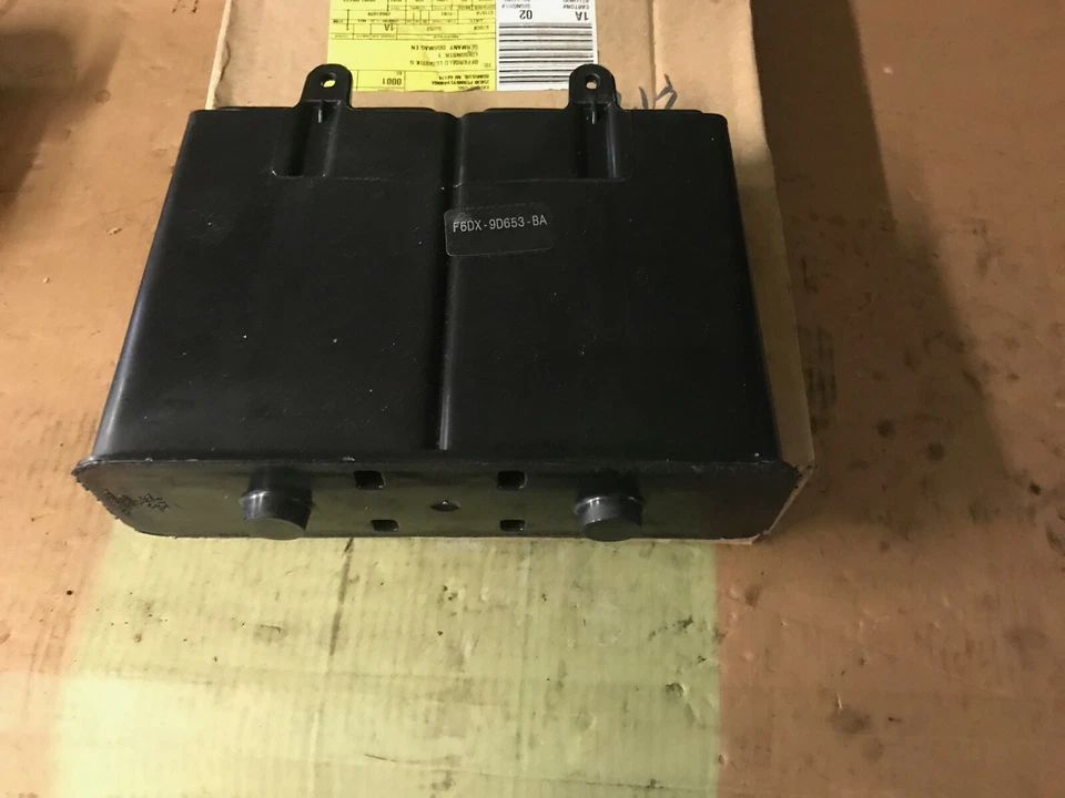Ford Motorcraft Fuel Vapour Cannister Part No F6DZ-9D653-BA - Image 2 of 4