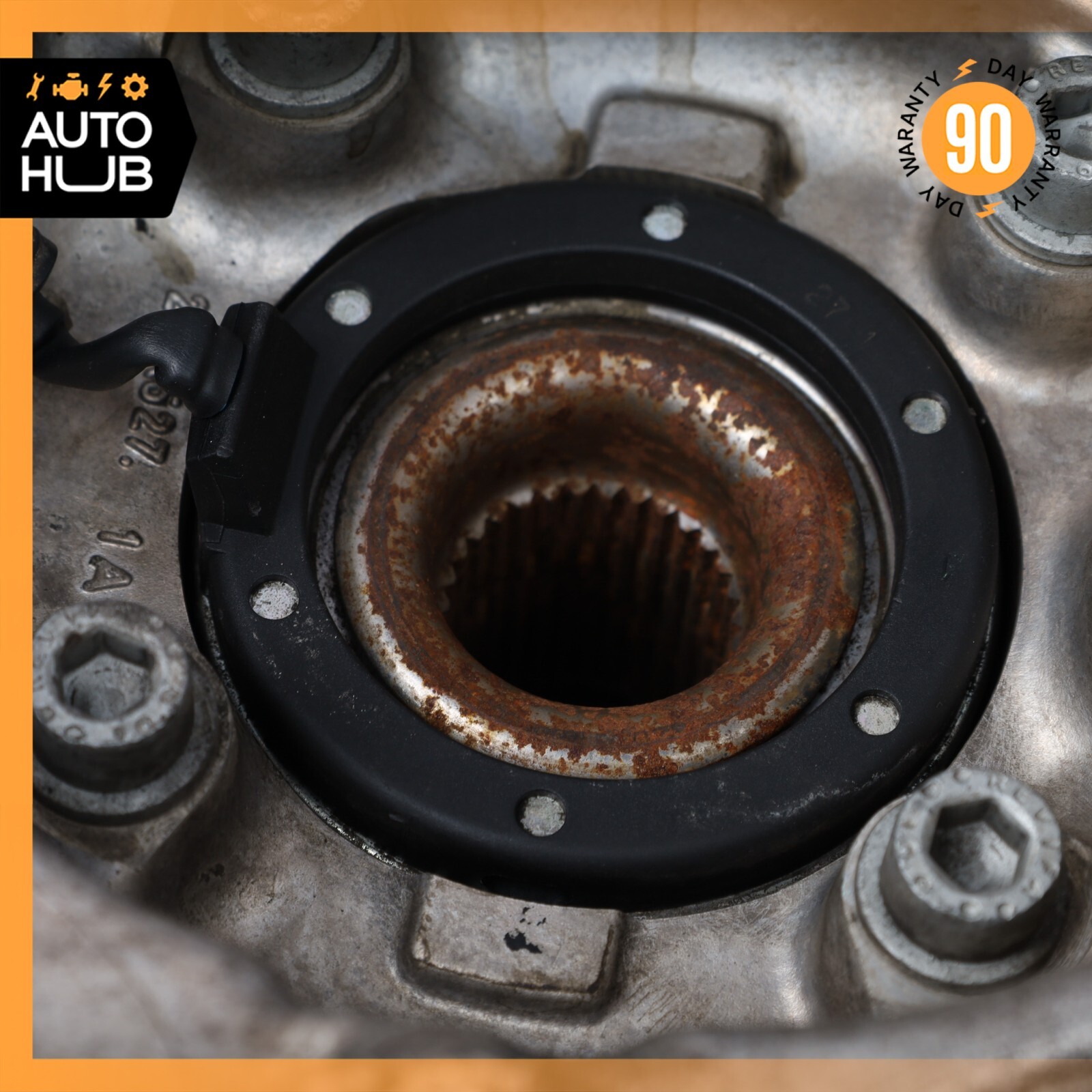 11-19 Maserati GranTurismo S M145 Rear Right Side Spindle Knuckle Hub OEM