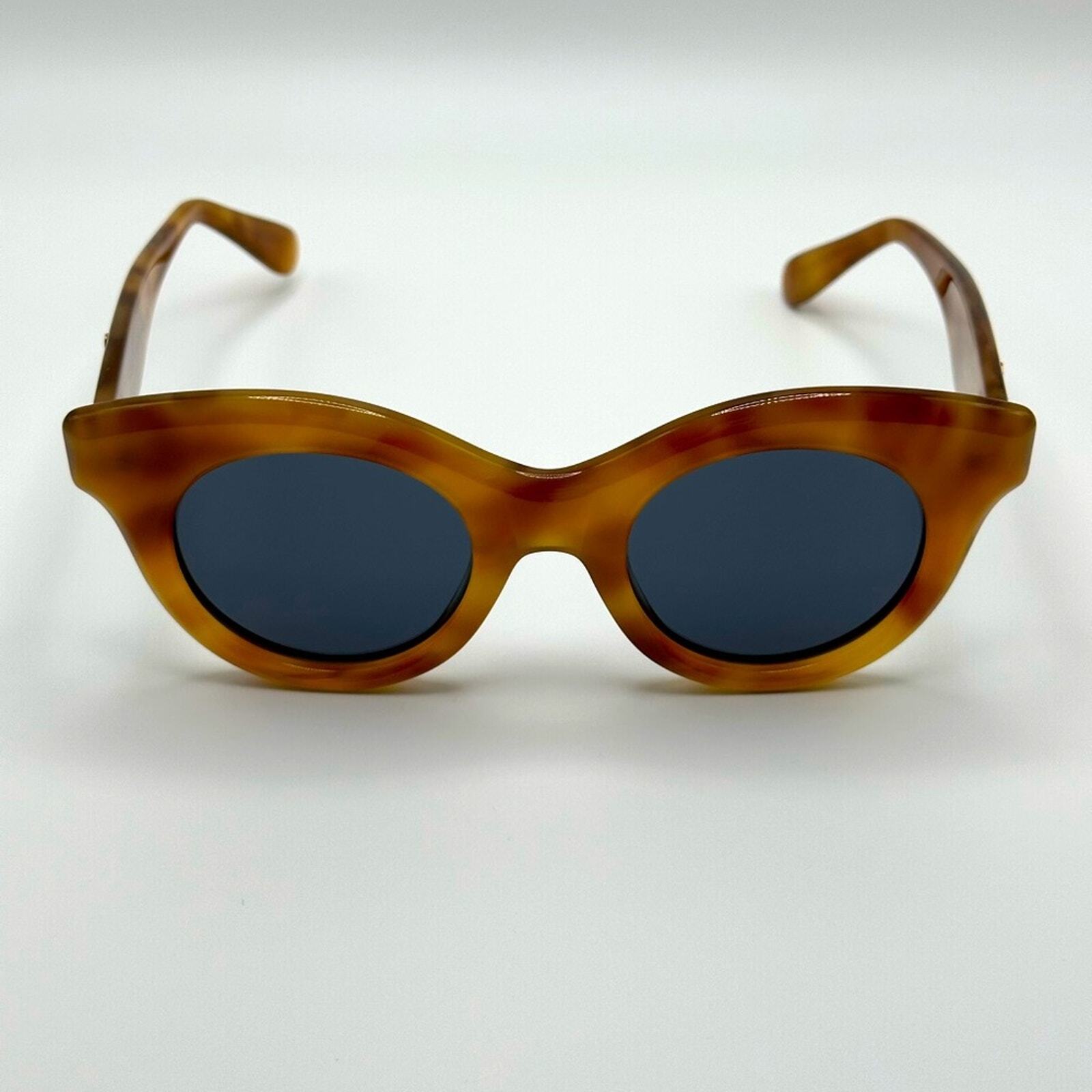 Loewe LW40126I Curvy Sunglasses 53V Havana Dark Blue for Women