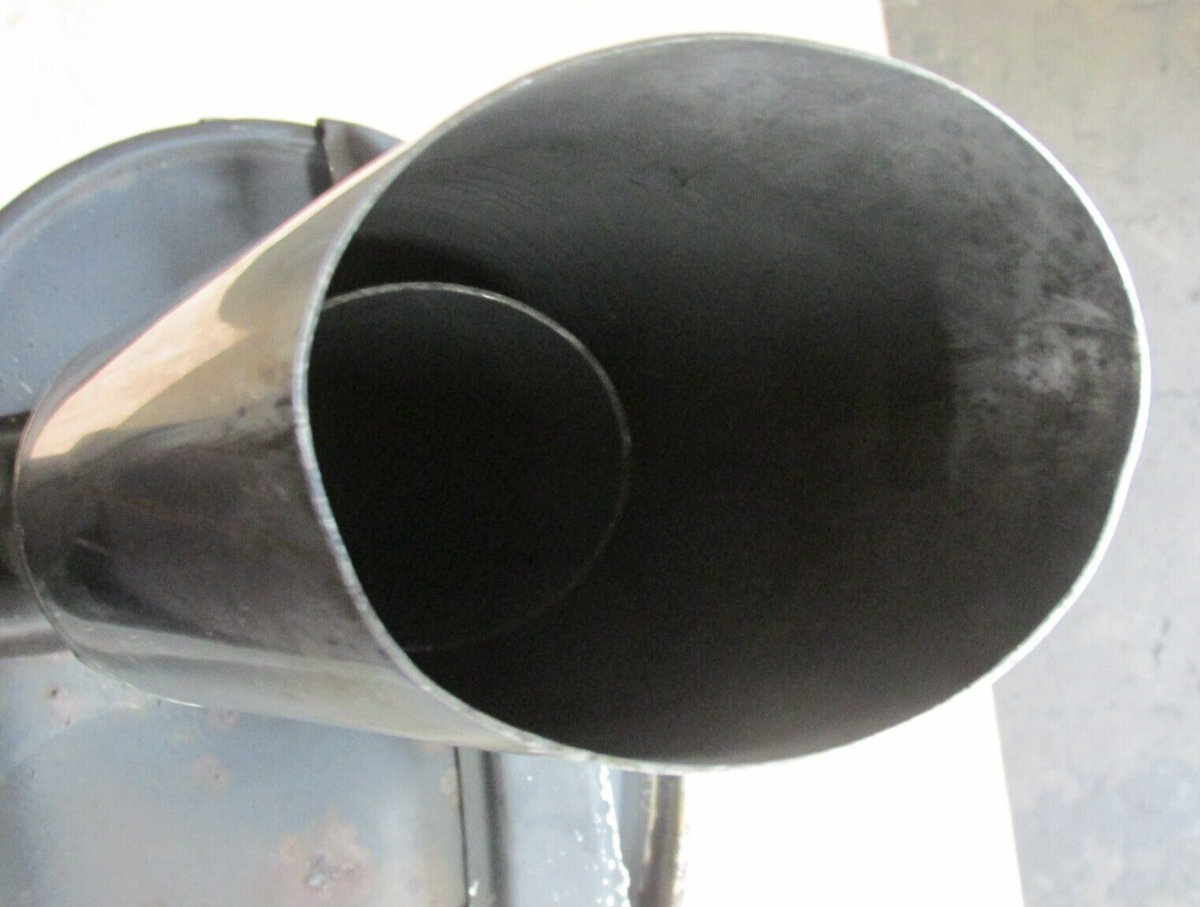 パーツ Rear Muffler R Muffler FUTABA 84A-M01 パーツ Rear Muffler R Muffler FUTABA 84A-M01 Rear Muffler R