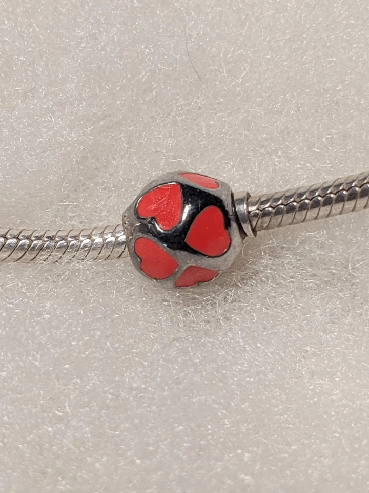 Pandora Silver S925 ALE RED HOT RED LOVE ENAMEL HEARTS Round Charm Bead - Image 3 of 3