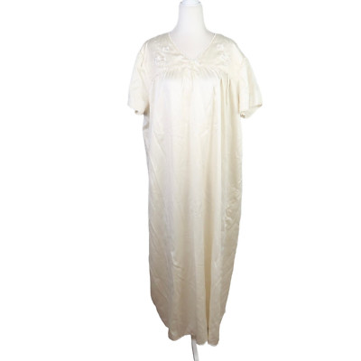 Vintage 90s Nordstrom Intimates cream satin maxi nightgown dress