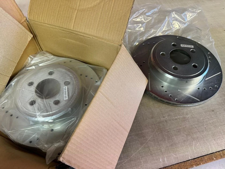 CARGADOR/CHALLENGER ROTORES DE FRENO TRASEROS RANURADOS/TALADRADOS POWERSTOP AR8362XL Foto 3 de 4