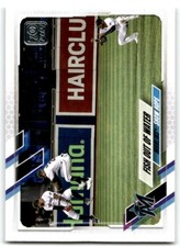 2021 TOPPS FISH OUT OF WATER MIAMI MARLINS #530