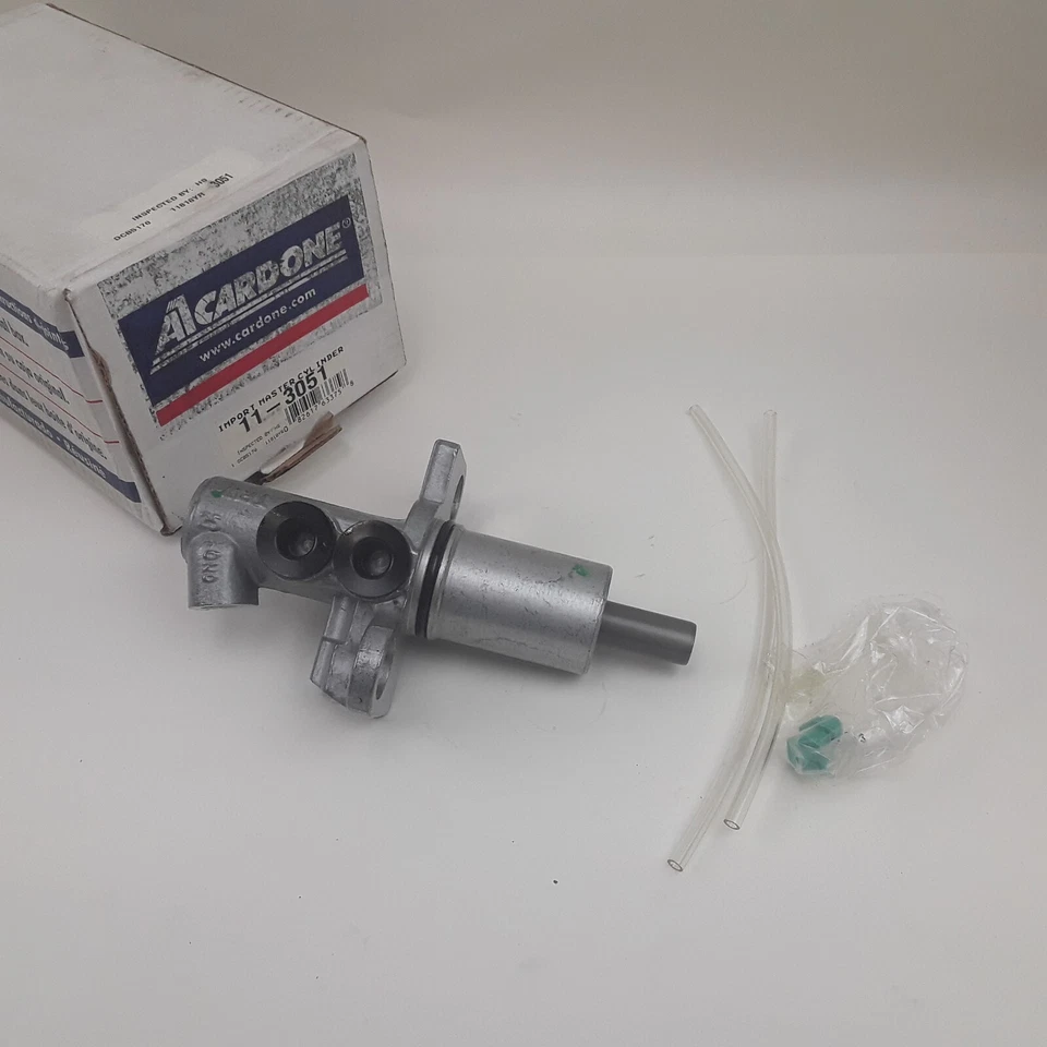 Cilindro maestro de freno para Audi A4, A4 Quattro 2002 2003 2004 2005 2006 2007 2008 Foto 2 de 4