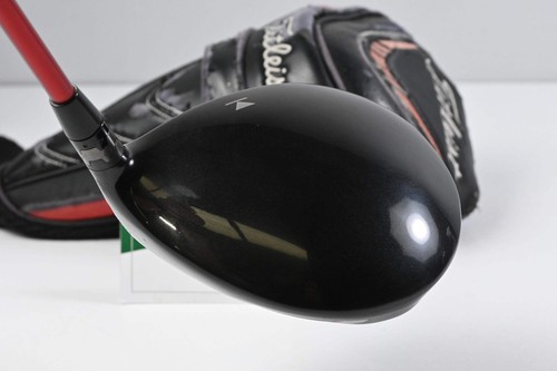 Titleist 913 D2 Driver / 10.5 Degree / Regular Flex Bassara 55 Shaft - Picture 5 of 10