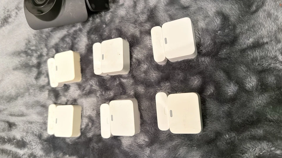 simpliisafe sistema de seguridad para el hogar kit de 12 piezas Foto 3 de 4