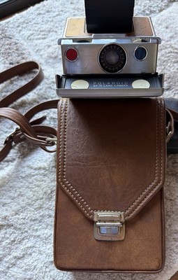 Vintage Polaroid SX-70 Land Camera Leather Retro Americana 1970's And Case