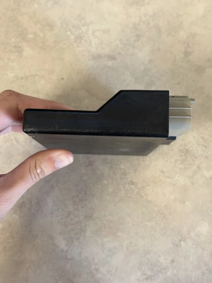 Unidad de controlador de computadora Suzuki GSXR1000 ECU 2013-2016 ECM CDI 32920-47HH1 Foto 3 de 4