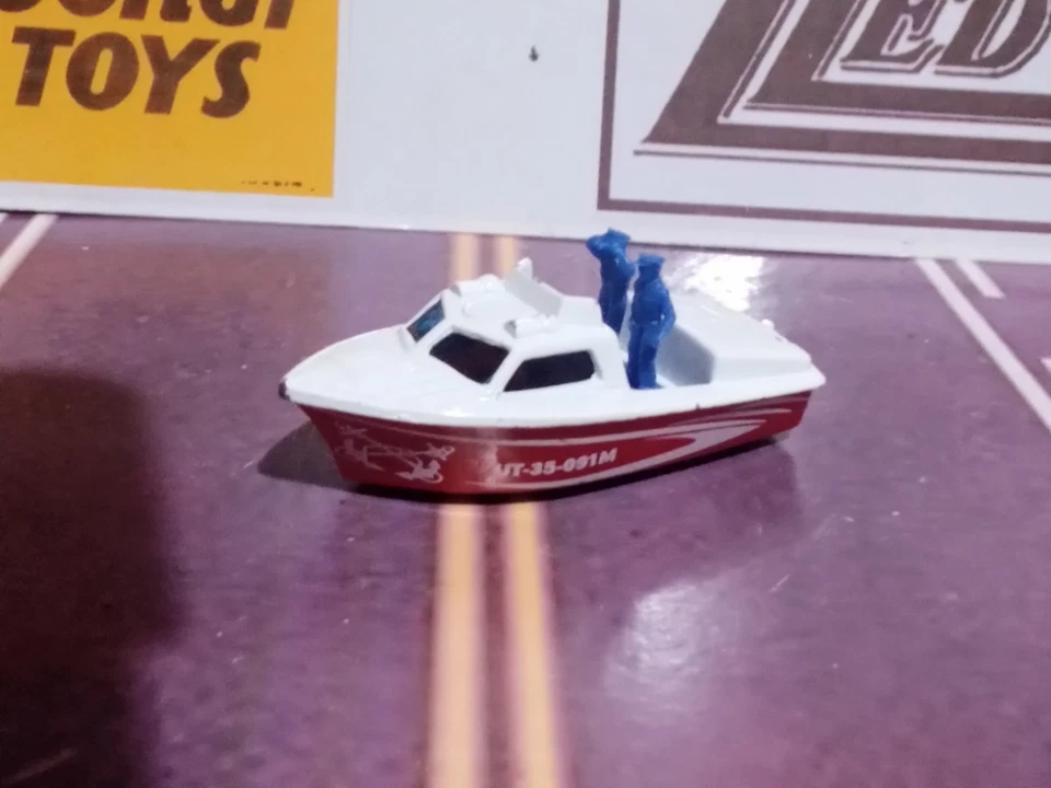 Matchbox Superfast #52 Police Launch 1976 - Image 2 of 4