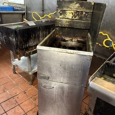 Pitco Frialator American Range Gas Floor Model Commercial Deep Fat Fryer 1 Pot