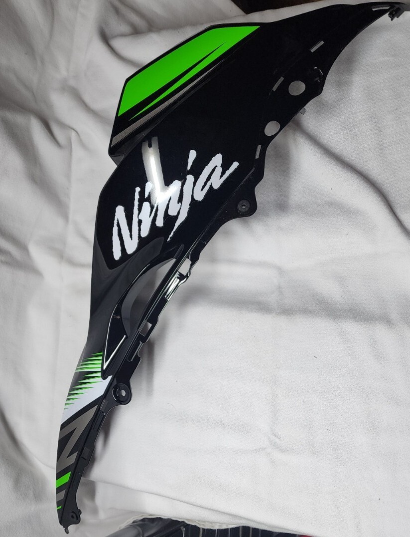 OEM 16-20 Kawasaki ZX10R Right Side Upper Cowling Bodywork