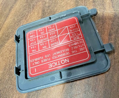 89-95 Toyota 4Runner PICKUP TRUCK INTERIOR FUSE BOX COVER DIAGRAM GREY