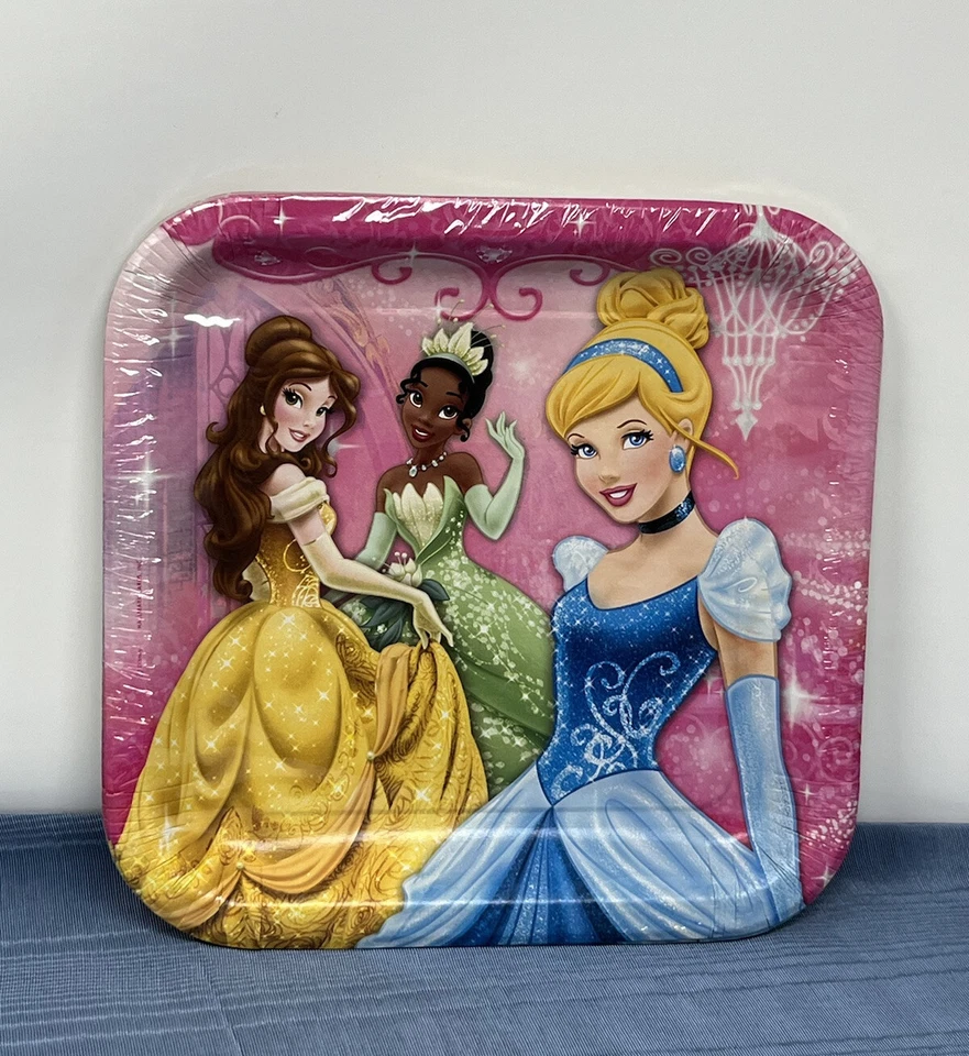 DISNEY PRINCESA FIESTA DE ENSUEÑO 8 PLATOS DE PAPEL DE ALMUERZO---9" X 9"---- FIESTA Foto 3 de 4
