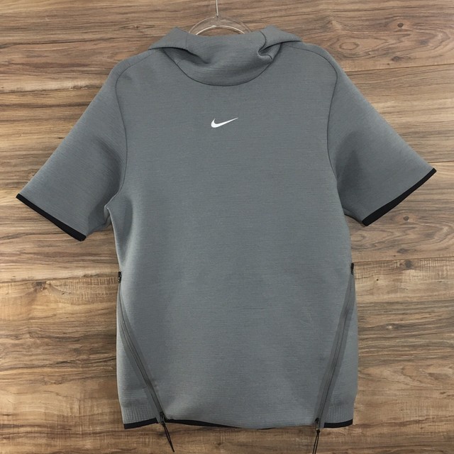 Nike Mens Therma Wear Short Sleeve 