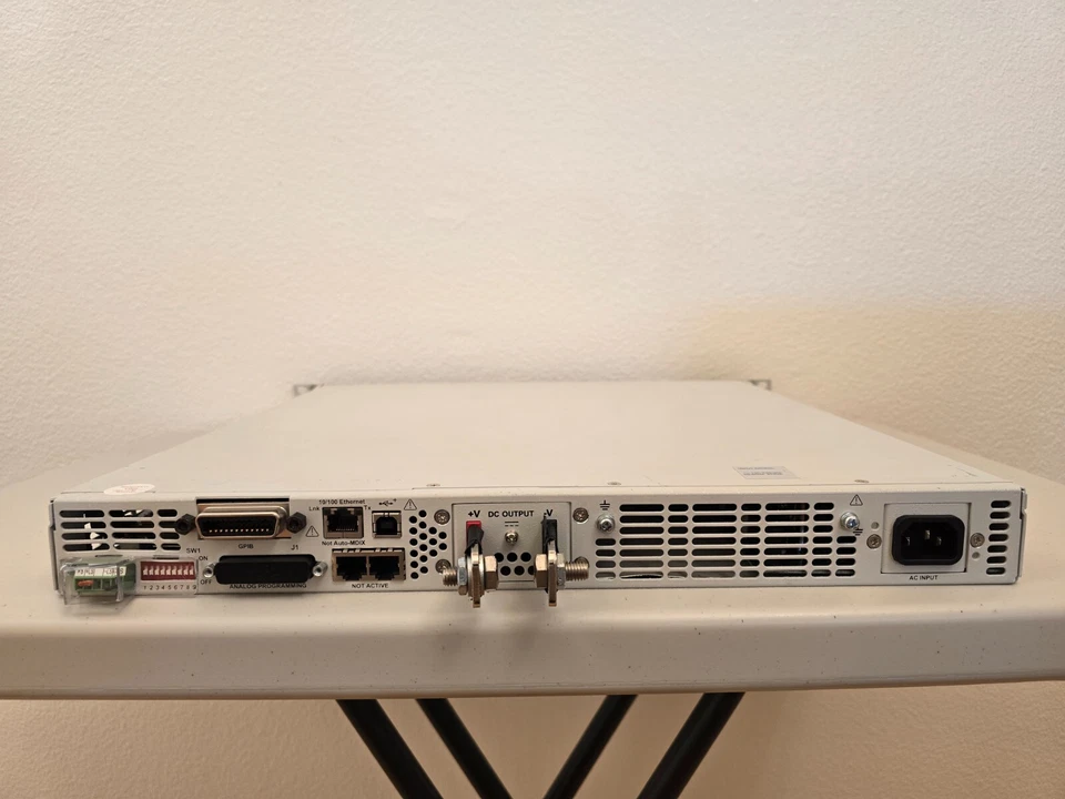 Fuente de alimentación CC LXI sistema Agilent N5747A 60V/12.5A, 700W Foto 2 de 4