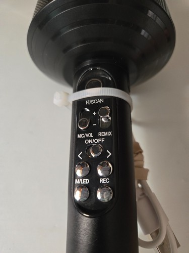 Micrófono de karaoke inalámbrico Bluetooth con luces de neón - Imagen 2 de 4