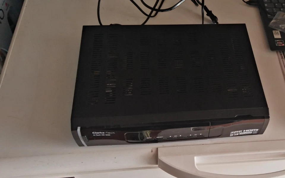 ricevitore satellitare Clarke-Tech HD5000 - Immagine 3 di 4