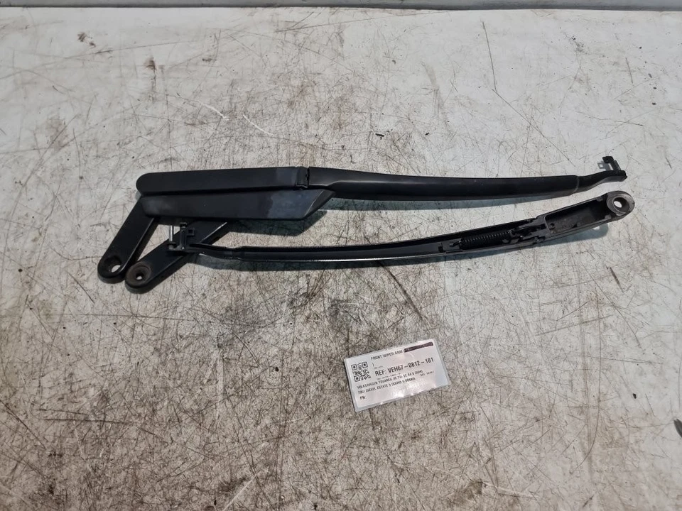 Volkswagen Toureg Front Wiper Arm Pair Front Left Right Automatic 3.0 2007 OEM  - Image 2 of 4
