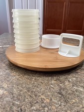 Vtg. Tupperware Hamburger Patty Press, 8 Keepers #882, and 1 lid Total 11 pcs.