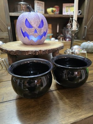 Target Bullseye - Set of 2 Black Cauldron Bowls - Halloween Party
