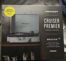 Crosley Cruiser Premier Bluetooth Turntable Light Blue Built-in Speakers