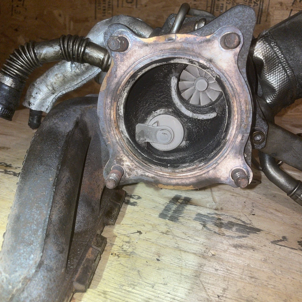 Audi A4 2.0T 2005-2008 turbo cargador colector de escape turbo Foto 3 de 4