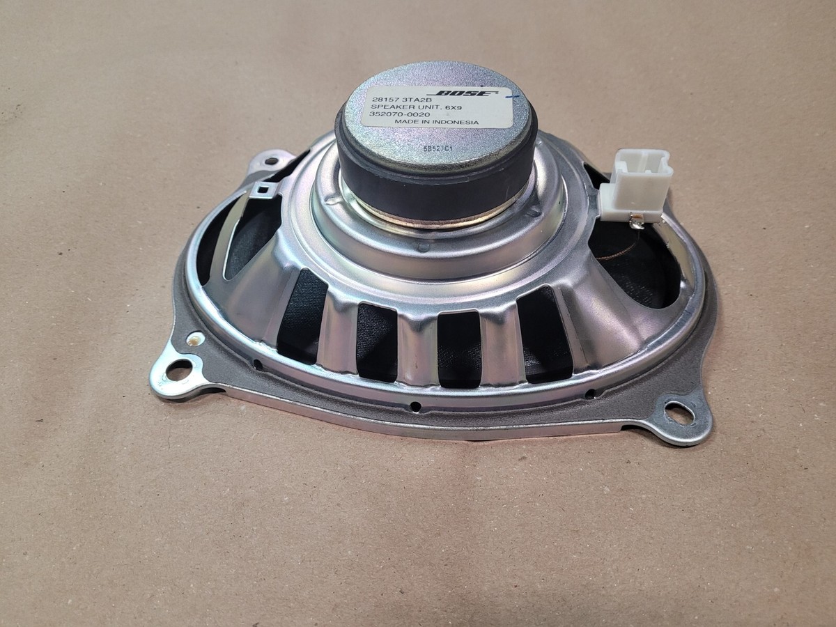 REAR SPEAKER - RIGHT or LEFT DOOR BOSE - 281573TA2B - NISSAN