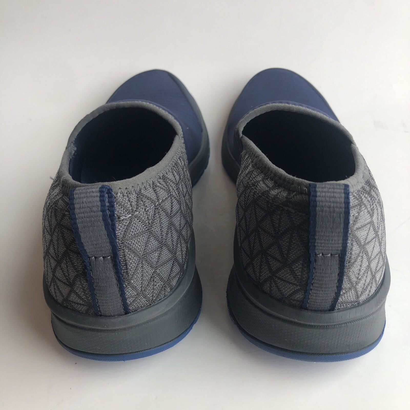 KEEN Scarpe da donna sneakers slip on BZees Glee blu navy grigio 8 5 m astronave Earth Epcot