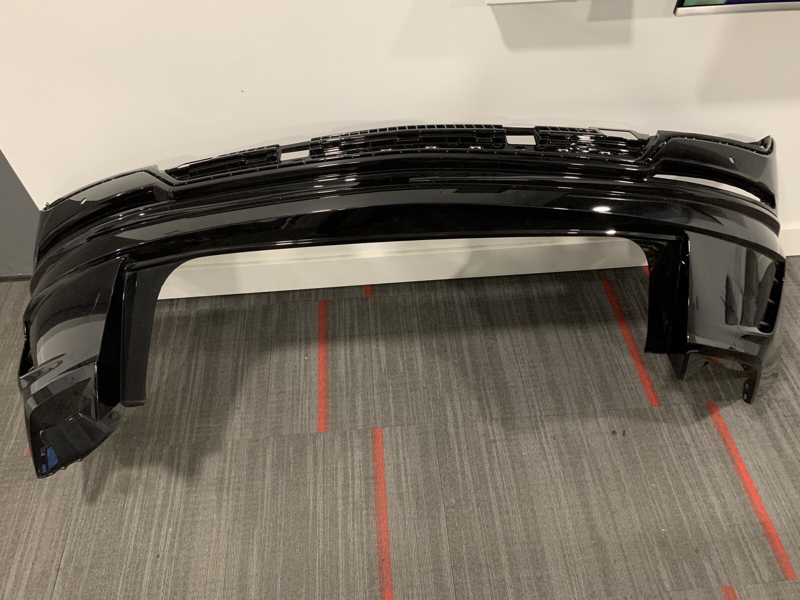 Lamborghini Urus Rear Upper Bumper OEM