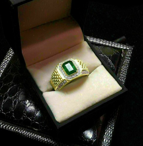 2 Ct Lab Created Emerald Men's Wedding Engagement Ring In 14K Yellow Gold Finish - Picture 3 of 3