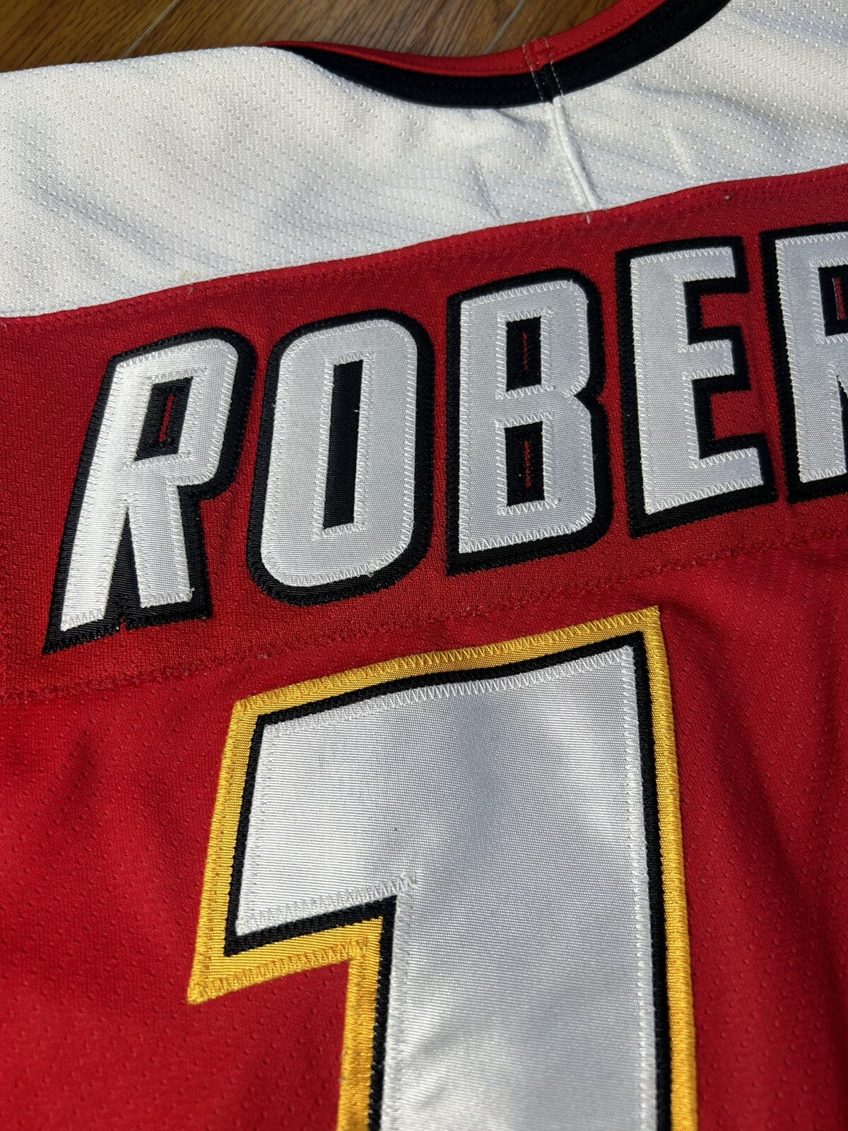 Vintage Authentic CCM Calgary Flames Pedestal Gary Roberts Jersey NHL