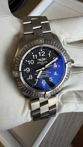 Breitling Avenger E17370