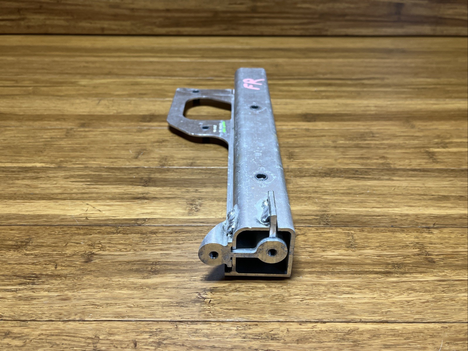 2017-2023 Rolls Royce Dawn RR6 Right Side Cross Member Mount Bracket OEM PH