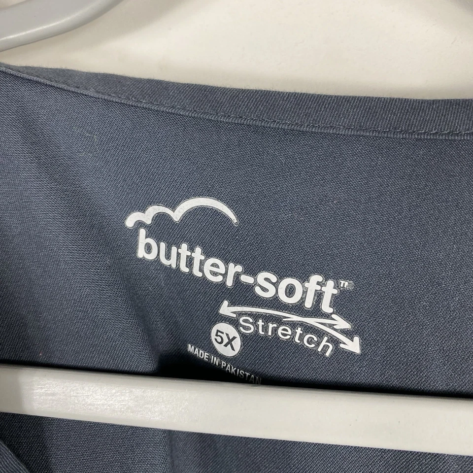 Butter-Soft Plus Size 5X Stretch Women's 4-Pocket V-Neck Scrub Top Pewter Gray - Image 3 of 4