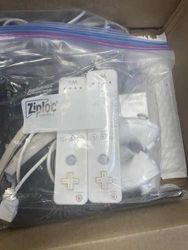 Nintendo Wii Video Game Console Bundle With Multiple Controllers & Games Tested - Picture 4 of 9