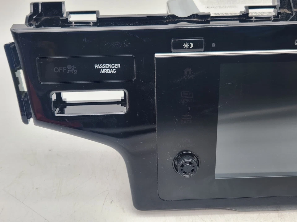 2019-2020 Honda Fit LX CD Radio Receiver OEM - Image 3 of 4