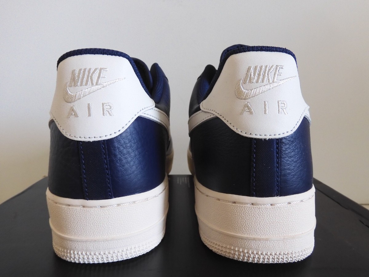 NIKE AIR FORCE 1 07 LV8 \