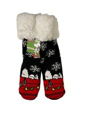 Peanuts Snoopy Women  s Sherpa Lined Holiday Slipper Socks Size: 4-10 NWT
