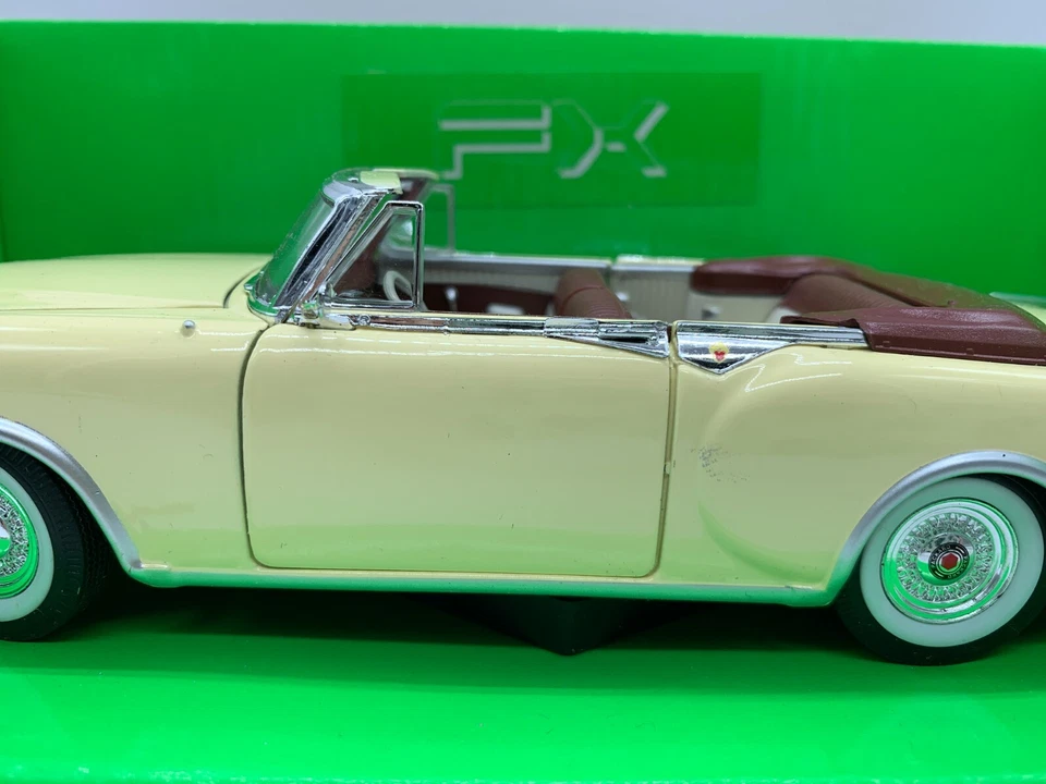 Welly Packard Caribbean 1953,modello in scala 1:24 - 1:25, (2351) , vintage - Immagine 3 di 4