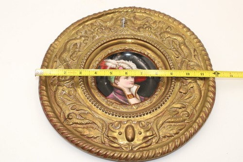 Victorian Portrait Hand Painted Porcelain Plate Decorative Brass Frame Antique - Picture 8 of 12