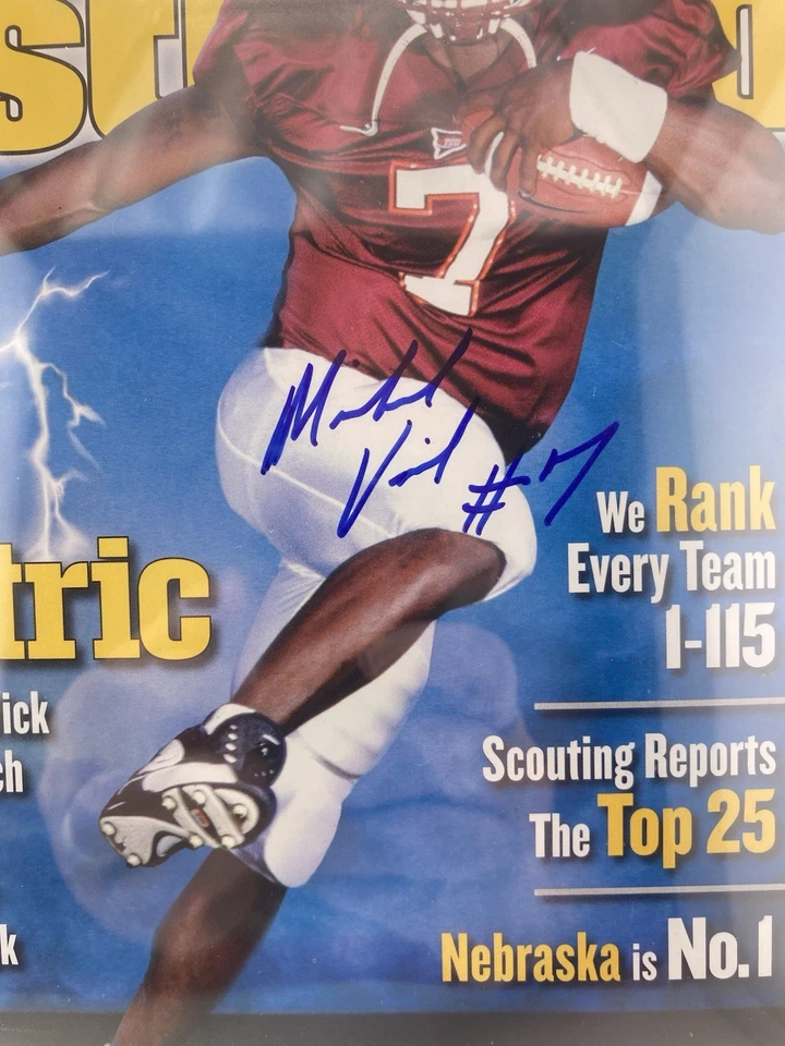 Michael Vick 2000 Signed Sports Illustrated CGC 9.2 + JSA First Cover Newsstand - Image 2 of 4