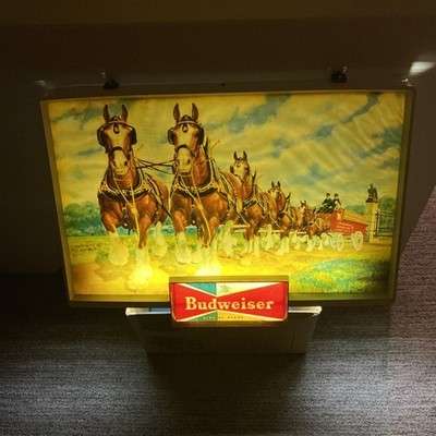 Vintage Budweiser Beer Lighted Sign Clydesdales With Budweiser